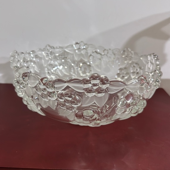 Vintage Mikasa Walther Glas clear and frosted crystal glass hostess serving bowl